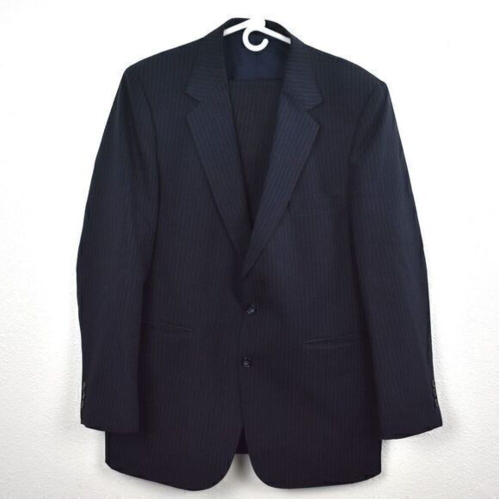 Century Club Vintage‎ 2-Piece Suit Size 44R Jacket, 39R Pants Gently Used